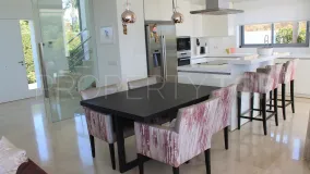 For sale villa with 4 bedrooms in Puerto del Capitan