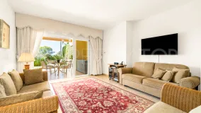 For sale 2 bedrooms ground floor apartment in Elviria Hills
