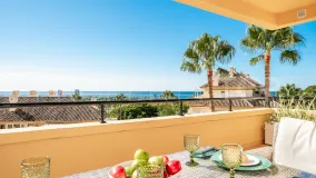 Apartamento en venta con 3 dormitorios en Elviria Hills