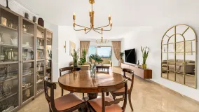 Apartamento en venta con 3 dormitorios en Elviria Hills