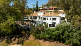 For sale El Herrojo villa with 5 bedrooms