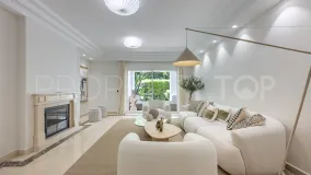 Montebello Hills, apartamento planta baja en venta