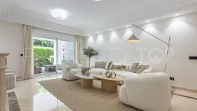 Montebello Hills, apartamento planta baja en venta
