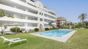Apartamento en venta con 2 dormitorios en Marbella - Puerto Banus