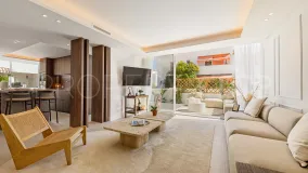 For sale town house in Marbella Golden Mile with 4 bedrooms