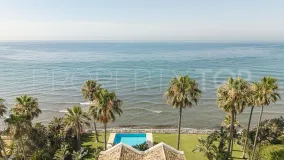 Se vende villa en Casasola