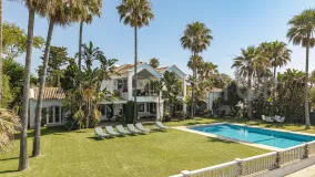 Se vende villa en Casasola