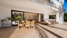 For sale 7 bedrooms villa in Casasola