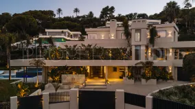 Villa con 7 dormitorios en venta en Nueva Andalucia