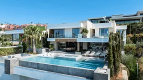 Villa for sale in El Herrojo with 5 bedrooms