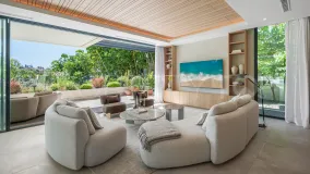 Villa with 4 bedrooms for sale in New Golden Mile