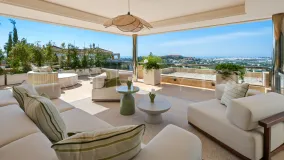 Atico duplex en venta en Nueva Andalucia