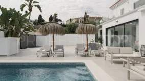Villa en venta en Nueva Andalucia