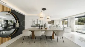 Villa en venta en Nueva Andalucia