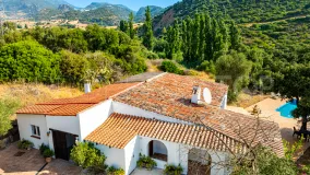Country house for sale in Casares