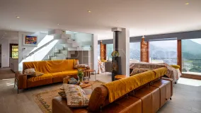 Buy Casares country house with 4 bedrooms
