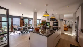 Buy Casares country house with 4 bedrooms