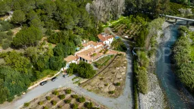 Comprar cortijo de 8 dormitorios en Gaucin