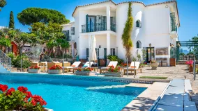 Buy villa in Los Reales - Sierra Estepona with 7 bedrooms