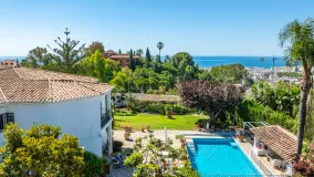 Buy villa in Los Reales - Sierra Estepona with 7 bedrooms
