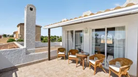 Villa a la venta con 3 dormitorios en Los Balcones