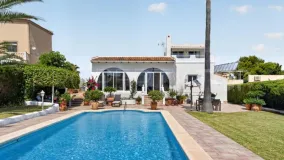 Villa a la venta con 3 dormitorios en Los Balcones