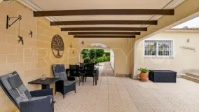 Villa for sale in Alicante with 3 bedrooms