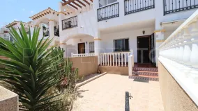 Punta Prima, adosado de 2 dormitorios a la venta