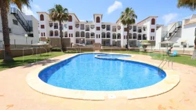 Punta Prima, adosado de 2 dormitorios a la venta