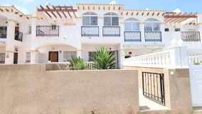 Punta Prima, adosado de 2 dormitorios a la venta