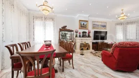 Villamartin, villa con 4 dormitorios en venta