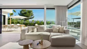 Villa en venta en Las Colinas Golf