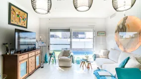 Villa en venta con 3 dormitorios en Pilar de la Horadada