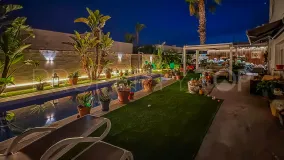 Villa en venta en Torrevieja con 2 dormitorios