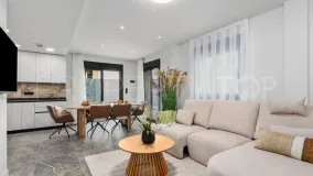 Villa for sale in Torre de la Horadada with 4 bedrooms