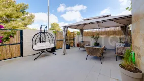 For sale Rioja 3 bedrooms town house