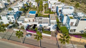 For sale villa with 3 bedrooms in La Finca Golf