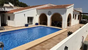 Villa con 4 dormitorios en venta en Pilar de la Horadada