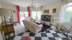 Comprar villa de 3 dormitorios en Torrevieja